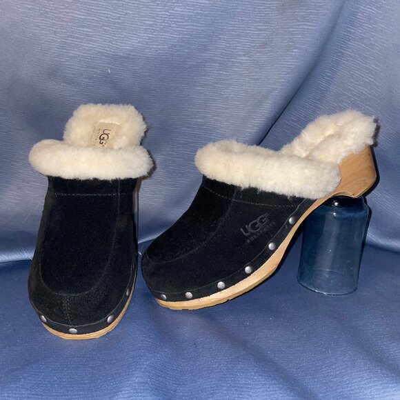 UGG Black Suede & Sheepskin Clog/Mule/Slip-on KALIE S/N 5426, Women Size 6 - Picture 1 of 10